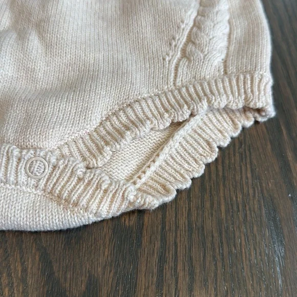 Cat & Jack Baby Girl Oatmeal Sweater Romper/Jumper - 18M - Picture 3 of 4